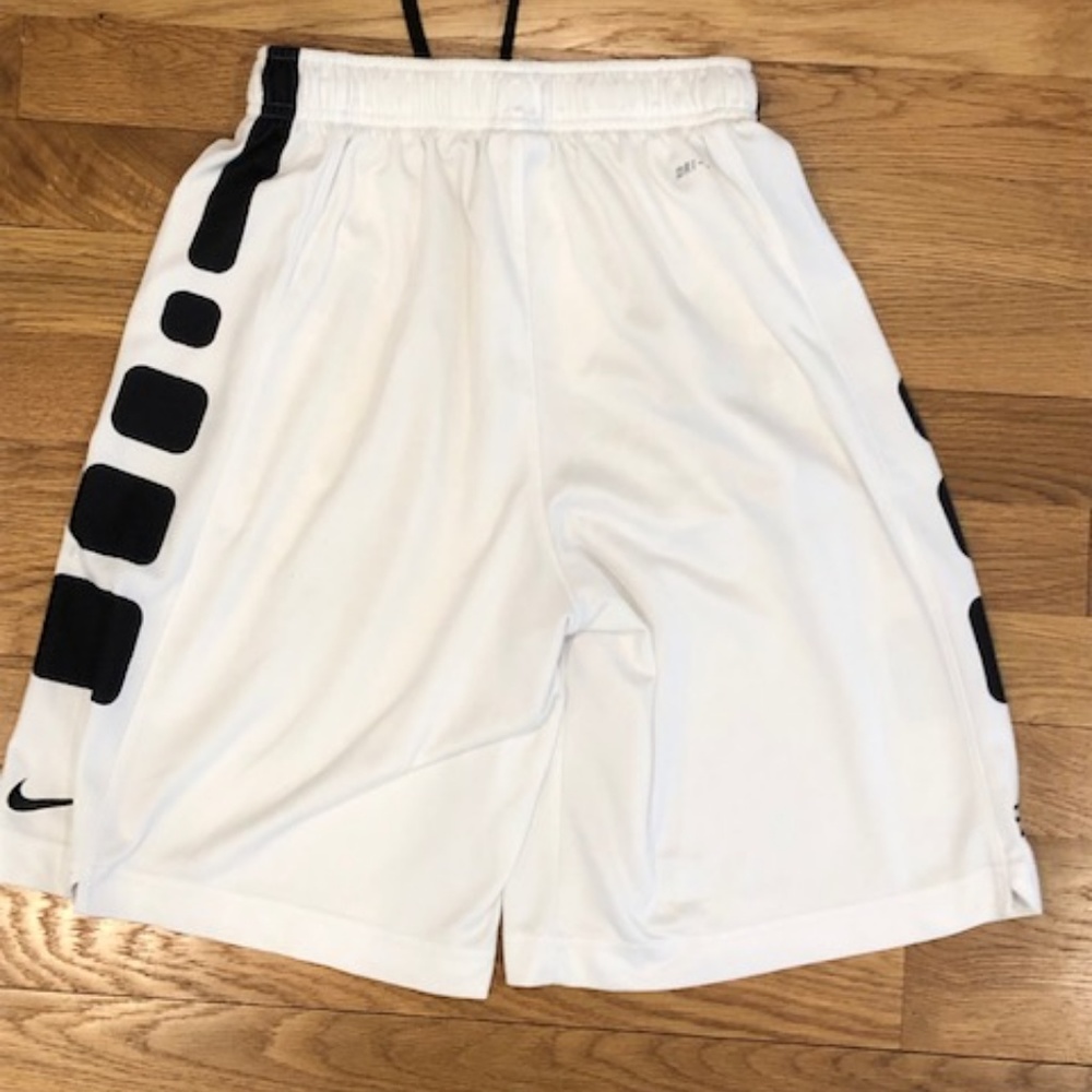 Nike Elite Dri-Fit  Boys Sports Shorts White Sz M